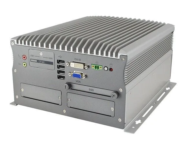 Производительный безвентиляторный компьютер ADVANTIX ER-7100